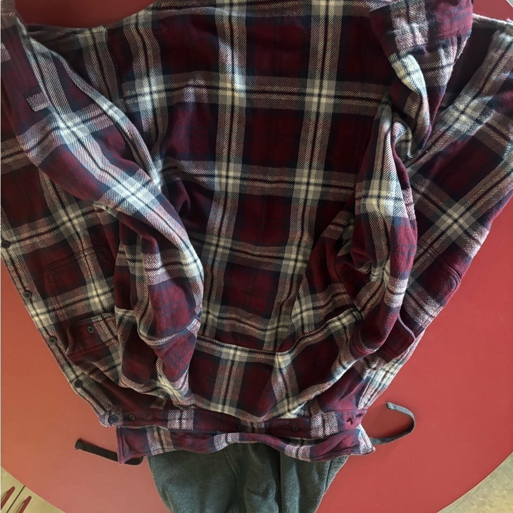 American Eagle men’s xs maroon Plaid Hooded Flannel Shirt - Picture 2 of 4